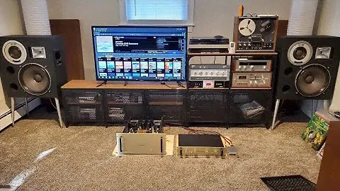 Conrad-Johnson PV-11 Preamplifier & MV-125 Power amplifier on custom speakers.