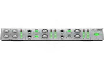 Behringer miniamp amp800-3