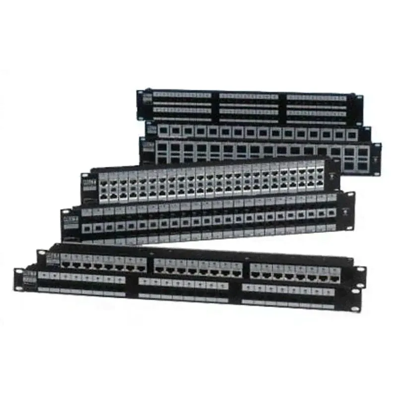 Панель AMP 1348876-4 для 3 Snap-in планок Высота: 1U