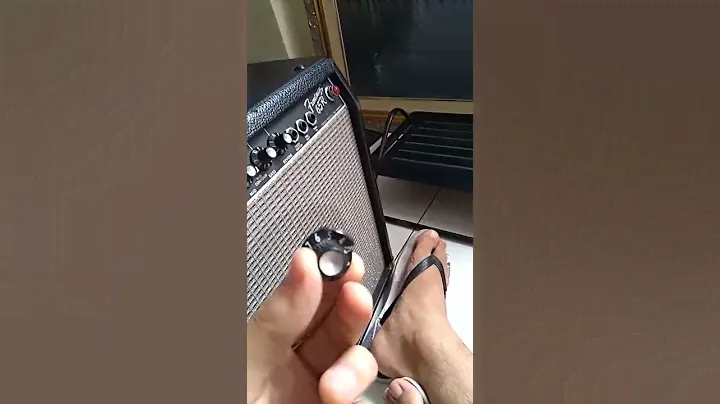 Amp Fender Frontman 65R danificado durante transporte parte 2 de 2
