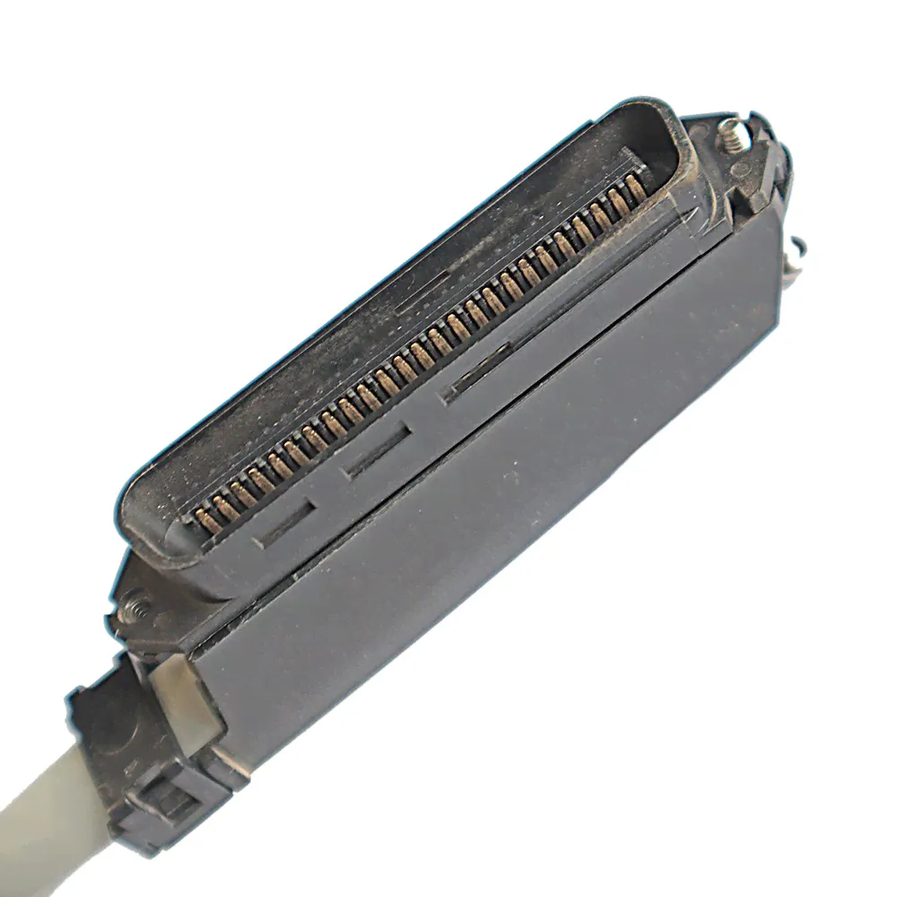 RC19 AMP-MALE-MALE 2,5 Кабель Амфенол, 2,5м папа-папа с разъемом под угол 90 градусов-0