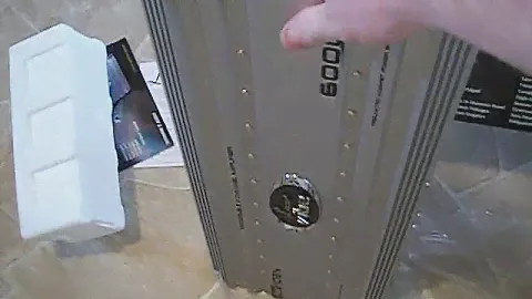 Lanzar 6000 watt Amplifier Unboxing
