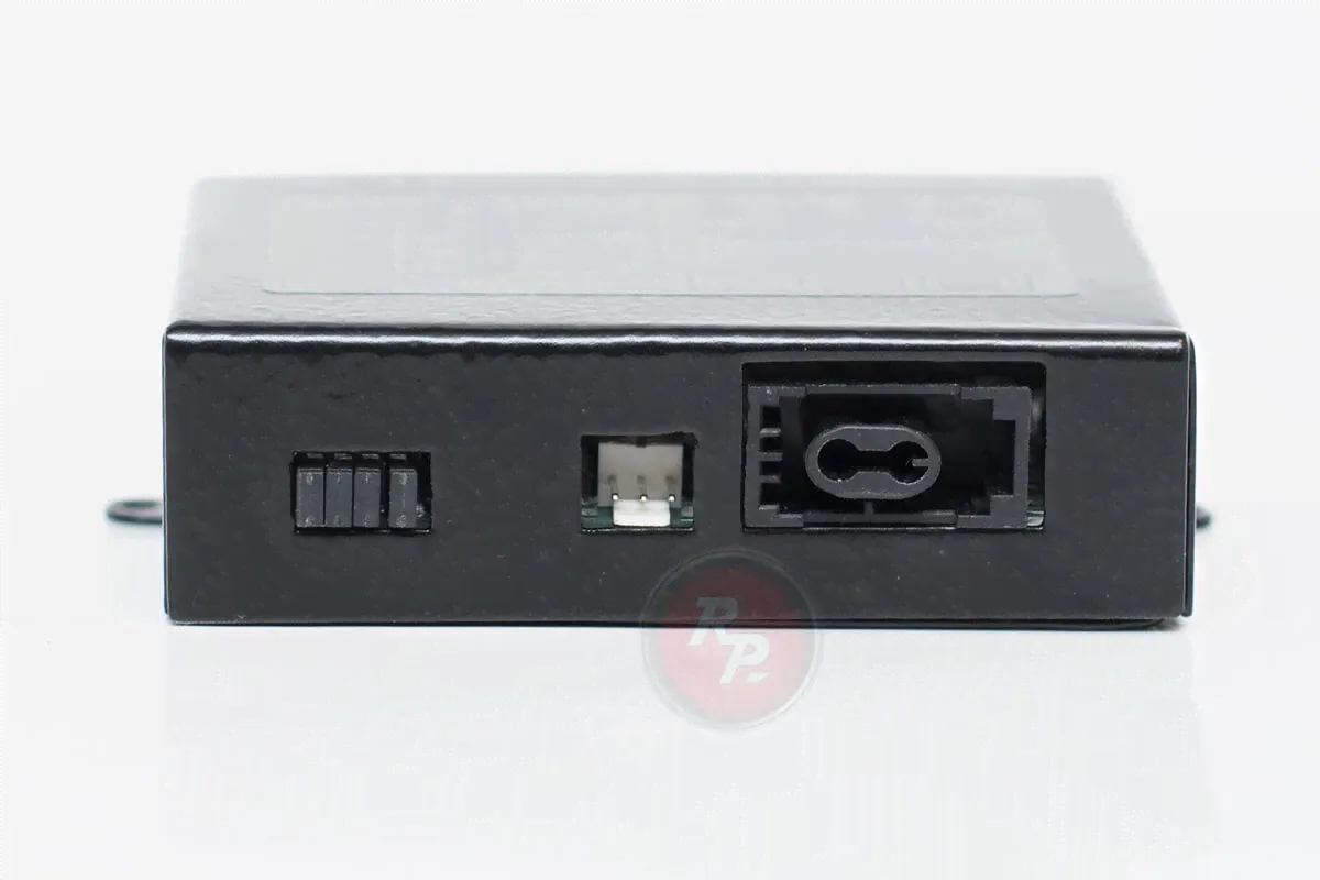 Адаптер для штатного усилителя Most-AMP 4.0 (только с устройством RedPower)-4